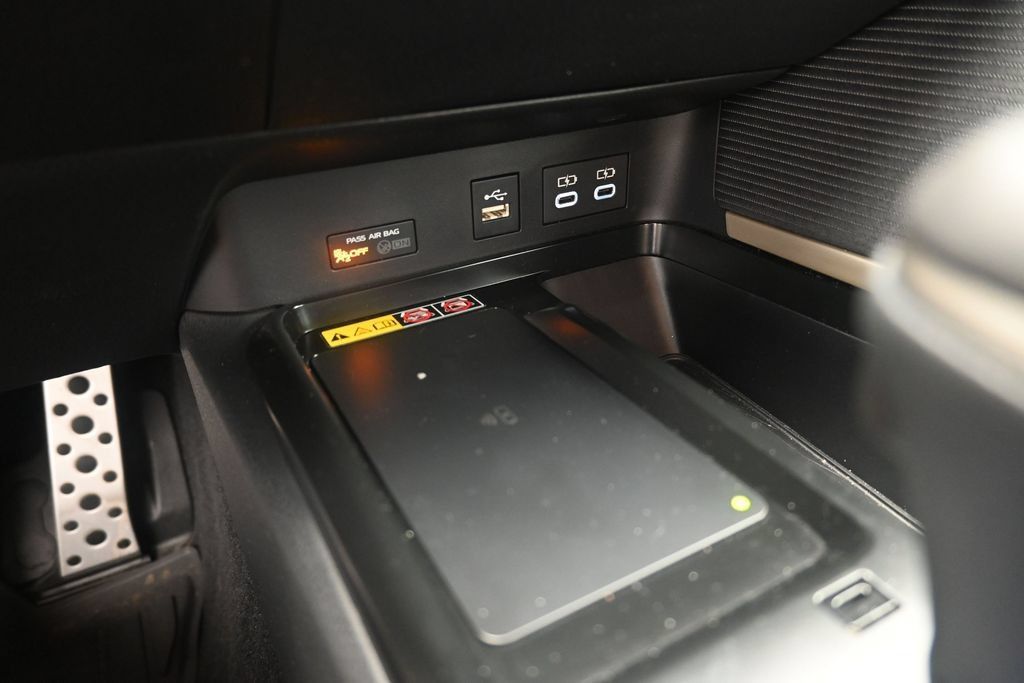 Used 2026 Toyota Camry SE w/ Convenience Package FWD image 27