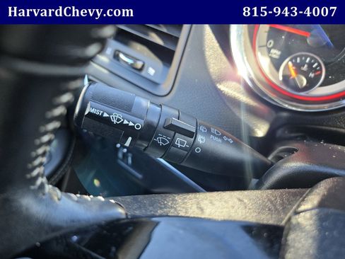 Used 2017 Dodge Grand Caravan SE image 18