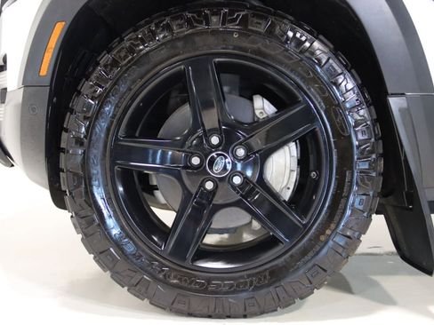 Used 2020 Land Rover Defender 110 SE AWD/4WD image 70