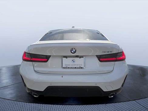 Used 2026 BMW 330i Sedan w/ M Sport Package RWD image 5