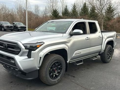 New 2026 Toyota Tacoma SR5 image 2