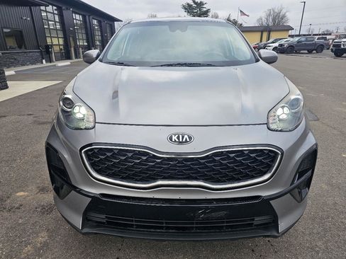 Used 2020 Kia Sportage LX image 2