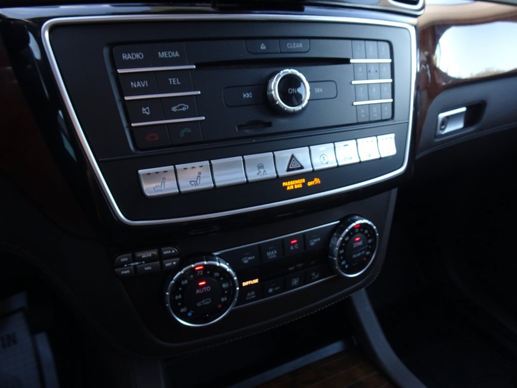 Used 2018 Mercedes-Benz GLS 550 4MATIC image 25