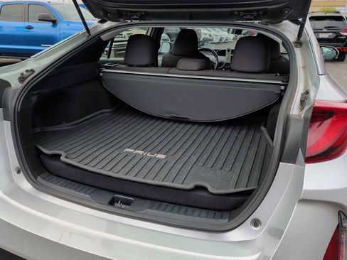 Used 2020 Toyota Prius Prime LE image 18