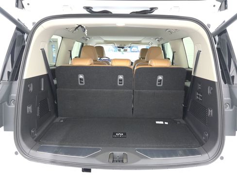 New 2026 INFINITI QX80 Luxe w/ Cargo Package AWD/4WD image 16