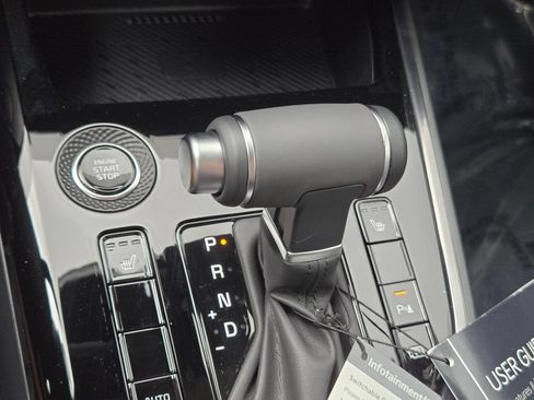 New 2026 Kia Niro EX FWD image 31