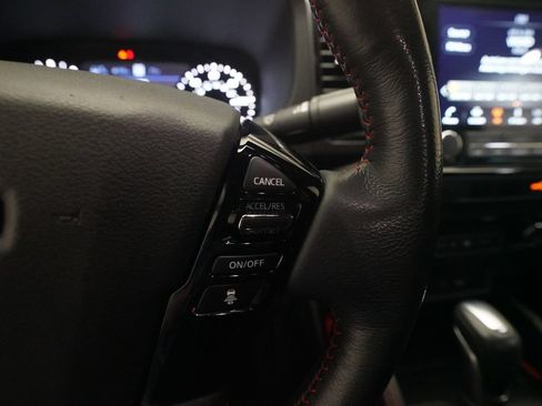 Used 2022 Nissan Frontier PRO-4X AWD/4WD image 18