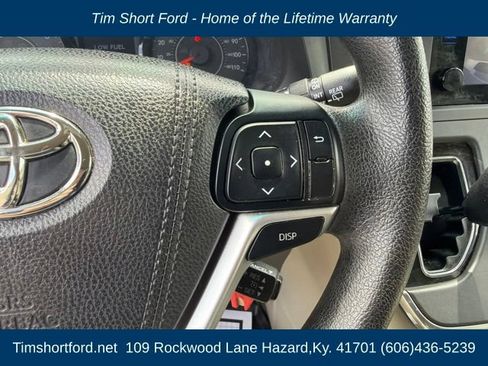 Used 2017 Toyota Sienna LE FWD image 14