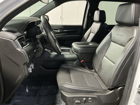 Used 2024 GMC Yukon XL Denali w/ Max Trailering Package image 21