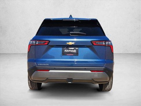 New 2026 Chevrolet Equinox LT image 8