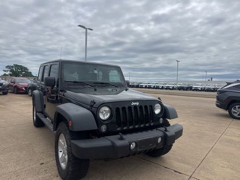 Used 2015 Jeep Wrangler Unlimited Sport w/ Quick Order Package 24S AWD/4WD image 2