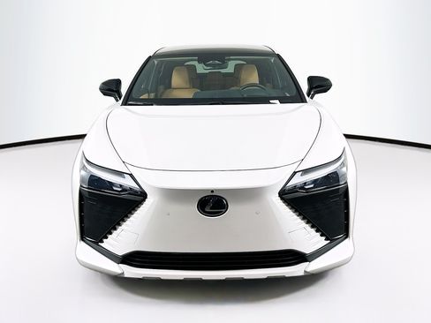 Used 2023 Lexus RZ 450e Premium w/ Accessory Package (2T) AWD/4WD image 2