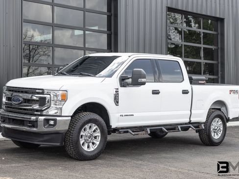 Used 2022 Ford F250 XLT w/ XLT Value Package AWD/4WD image 2