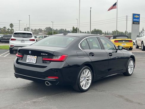 Used 2024 BMW 330e w/ Premium Package image 27