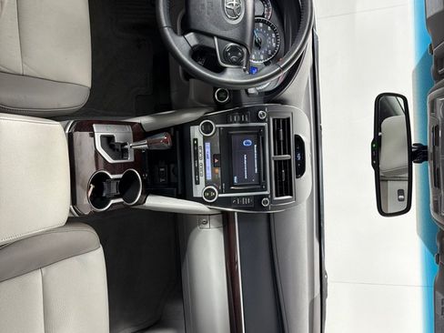 Used 2014 Toyota Camry XLE w/ Leather Package FWD image 25