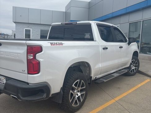 Used 2019 Chevrolet Silverado 1500 LT Trail Boss image 2