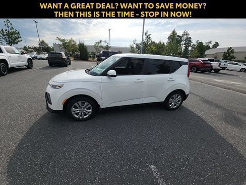 Used 2021 Kia Soul LX FWD image 7