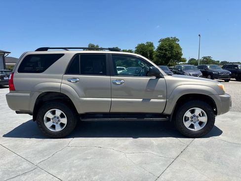 Used 2008 Toyota 4Runner SR5 RWD image 3