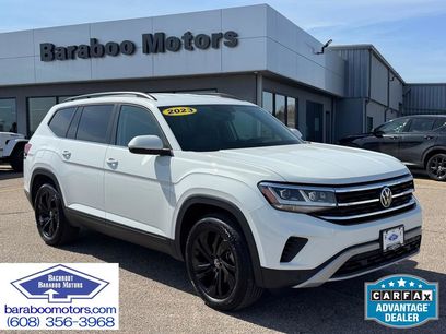 Used 2023 Volkswagen Atlas SE w/ Black Wheel Package