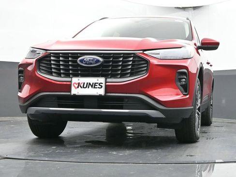 New 2025 Ford Escape SE image 40