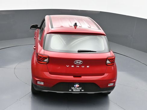 Used 2021 Hyundai Venue SE image 33