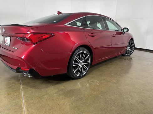 Used 2019 Toyota Avalon Touring w/ Advanced Safety Package FWD image 19