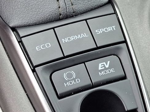 Certified 2024 Toyota Camry SE image 25