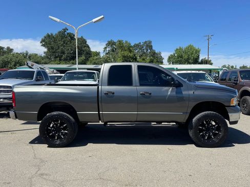 Used 2005 Dodge Ram 2500 Truck SLT AWD/4WD image 2