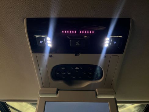 Used 2015 GMC Yukon SLT w/ Open Road Package image 32