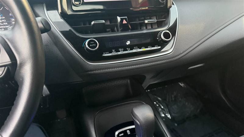 Used 2020 Toyota Corolla SE FWD image 30