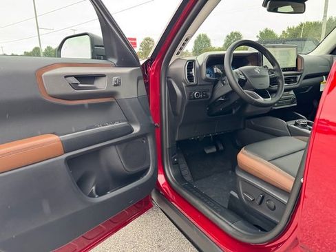New 2025 Ford Bronco Sport Outer Banks w/ Outer Banks Tech Package+ AWD/4WD image 13