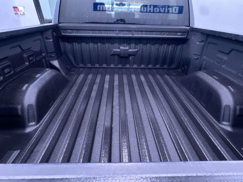 Used 2019 Chevrolet Silverado 1500 LT image 38