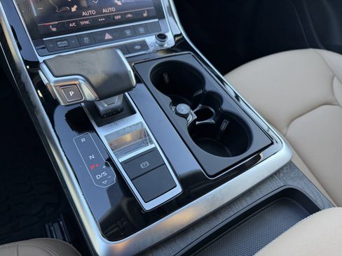 Used 2025 Audi Q7 2.0T Premium w/ Convenience Package image 18