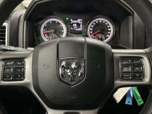 Used 2022 RAM 1500 Classic SLT image 14