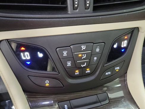Used 2019 Buick Envision Preferred FWD image 30