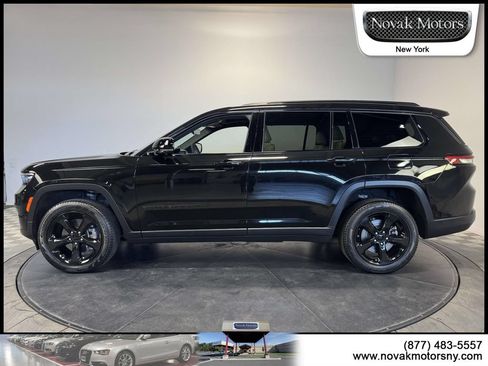 Used 2023 Jeep Grand Cherokee L Limited w/ Luxury Tech Group II AWD/4WD image 5