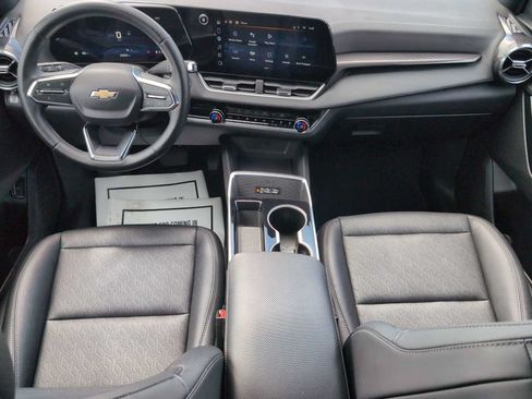 Used 2025 Chevrolet Equinox LT w/ Convenience Package II FWD image 20