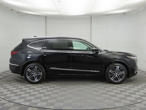 Used 2026 Acura MDX SH-AWD w/ Advance Package image 4