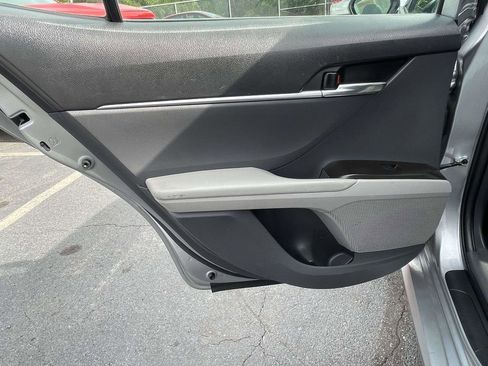 Used 2022 Toyota Camry LE FWD image 16