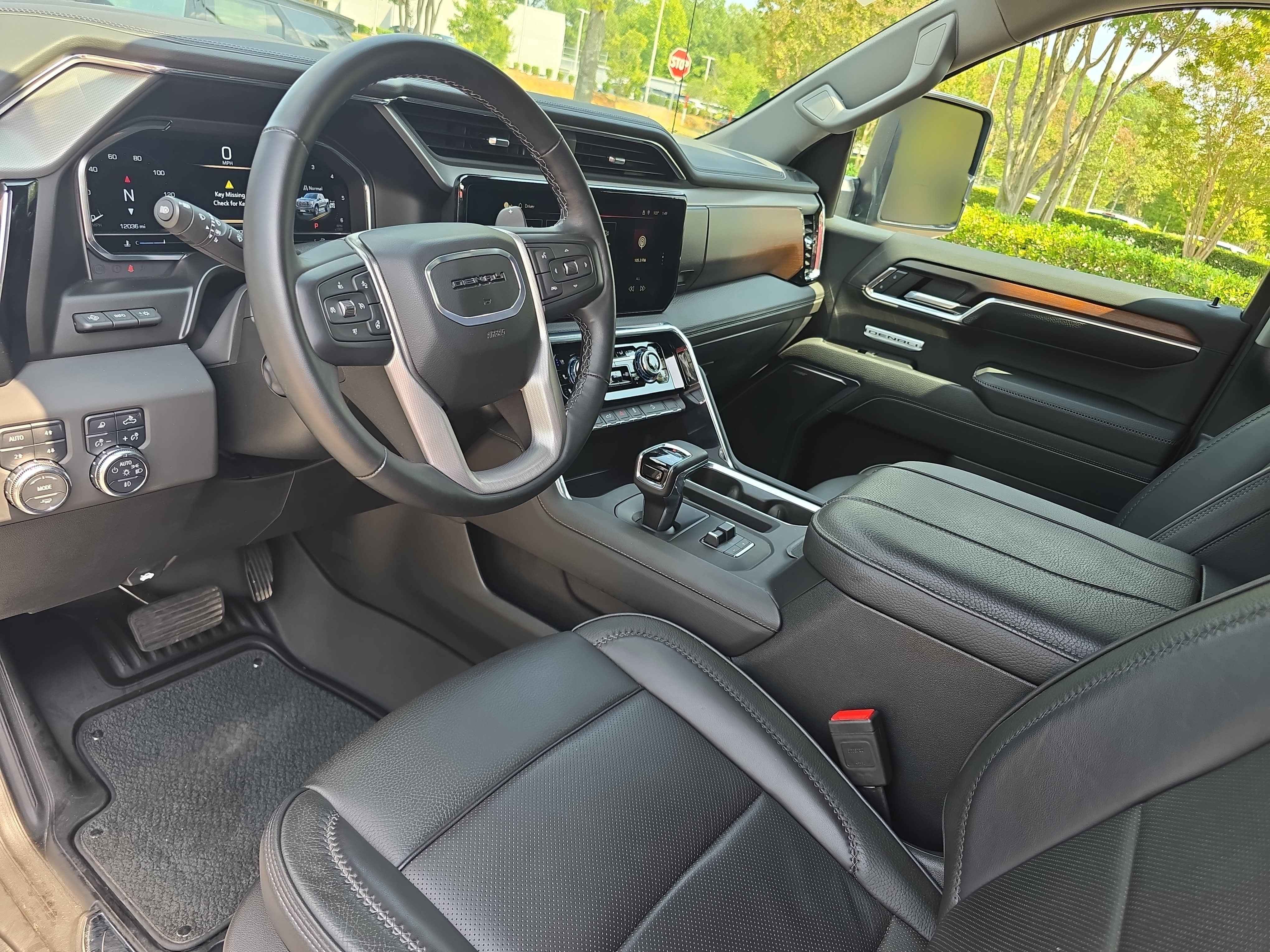 Used 2025 GMC Sierra 1500 Denali w/ Denali Reserve Package AWD/4WD image 15