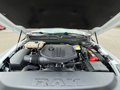 Used 2025 RAM 1500 Laramie image 31