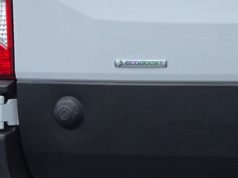 Used 2024 Ford Transit 350 XLT RWD image 6