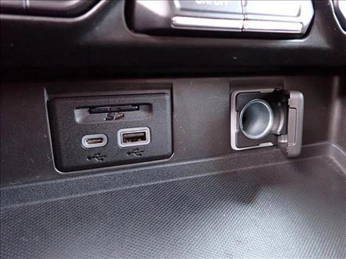 Used 2021 Chevrolet Tahoe High Country image 21