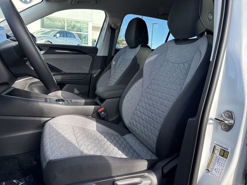 New 2026 Volkswagen Tiguan S image 9