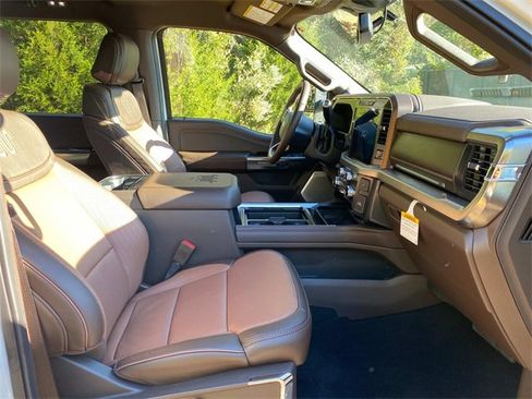 Used 2026 Ford F450 King Ranch w/ Chrome Package image 37