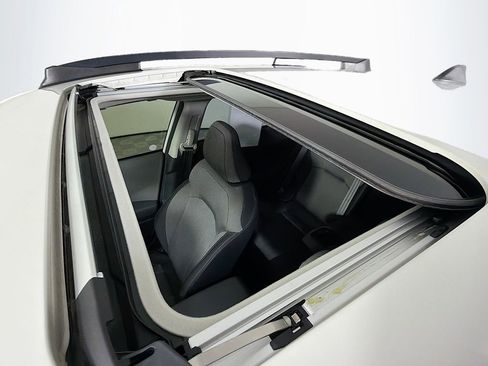 Used 2024 Subaru Crosstrek 2.0i Premium image 14