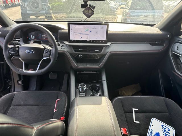 Used 2025 Ford Explorer ST AWD/4WD image 27