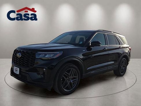 Used 2025 Ford Explorer ST-Line w/ ST-Line Street Pack AWD/4WD image 6