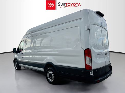 Used 2024 Ford Transit 250 148 High Roof Extended w/ Load Area Protection Package RWD image 6