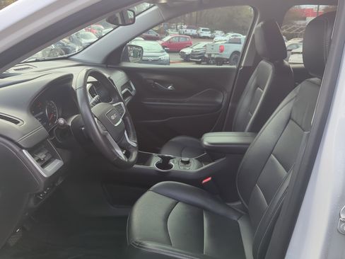 Used 2022 GMC Terrain SLT w/ Infotainment Package II image 17